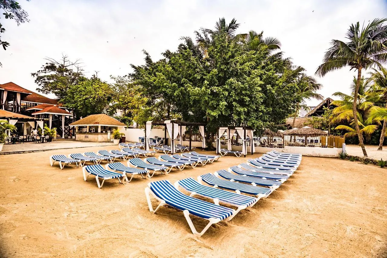Bellevue Dominican Bay Boca Chica 0*,